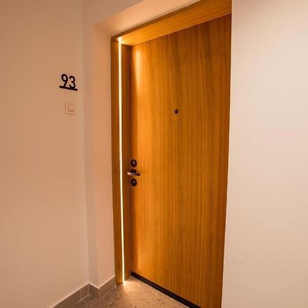 Escapism - Premium 1Br Apartment With Parking Bukurešť Exteriér fotografie